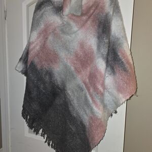 Cozy Multicolor Poncho/Cape